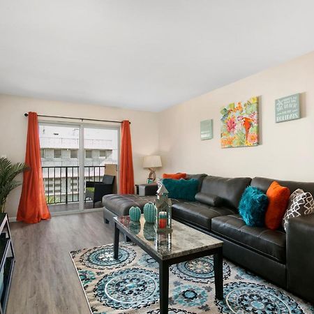 2 Bedroom 2 Bath With Patio On 11Th Collins Ave Μαϊάμι Μπιτς Εξωτερικό φωτογραφία