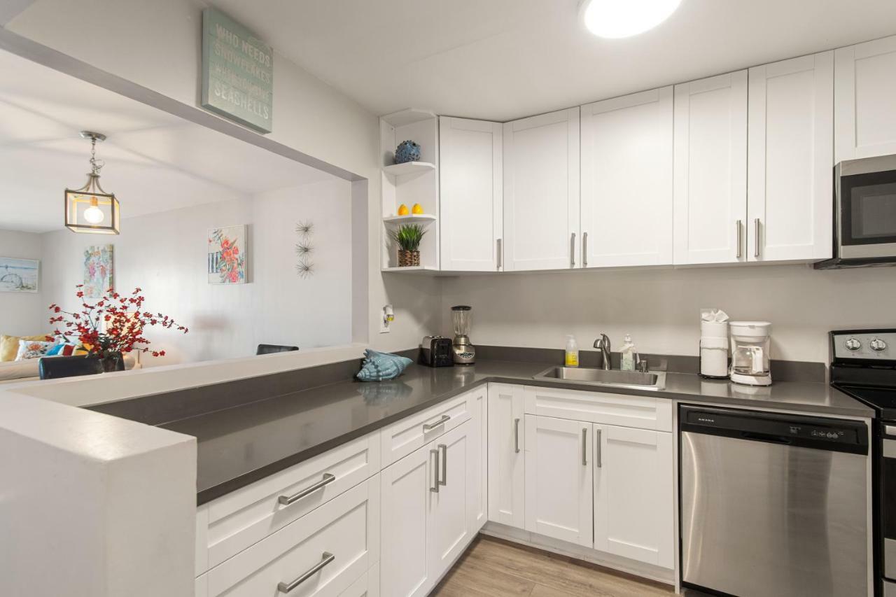 2 Bedroom 2 Bath With Patio On 11Th Collins Ave Μαϊάμι Μπιτς Εξωτερικό φωτογραφία