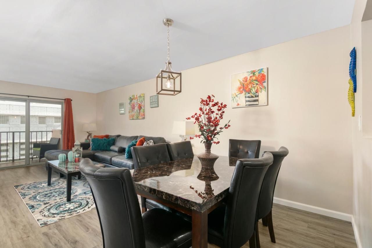 2 Bedroom 2 Bath With Patio On 11Th Collins Ave Μαϊάμι Μπιτς Εξωτερικό φωτογραφία